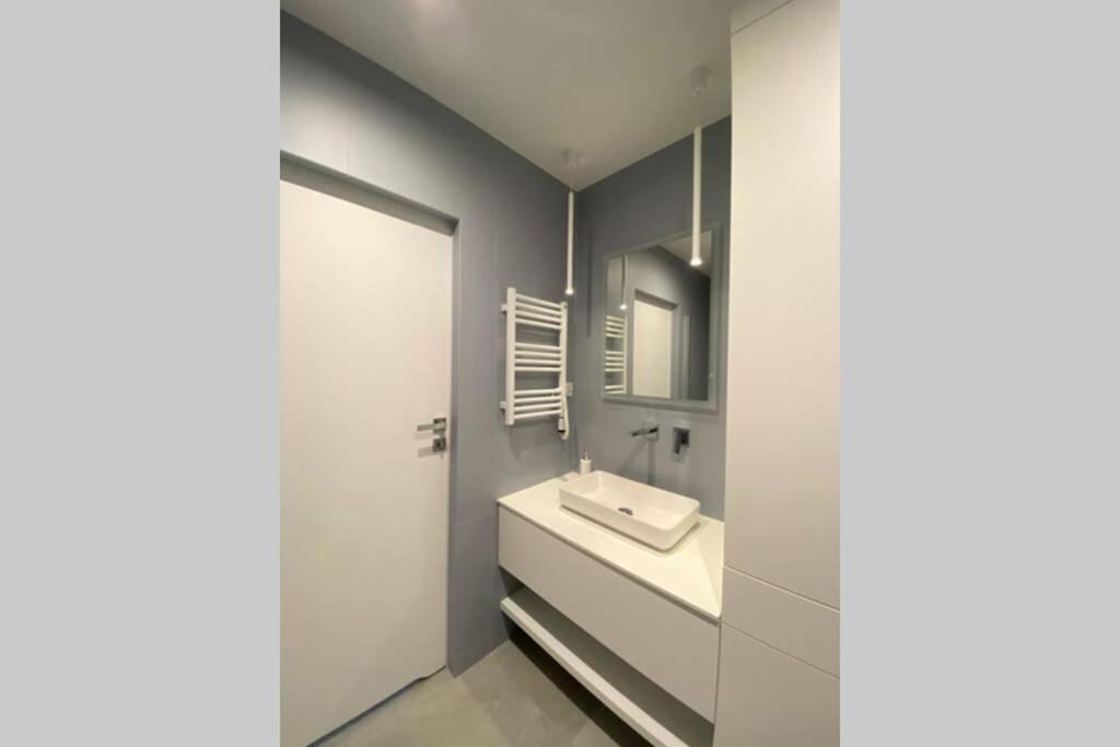 Apartament Na Wodnej Apartment Lodź Bagian luar foto